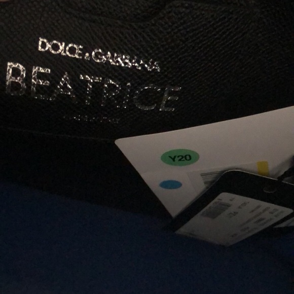 New Authentic Dolce and Gabbana Logo bag - Picture 6 of 10
